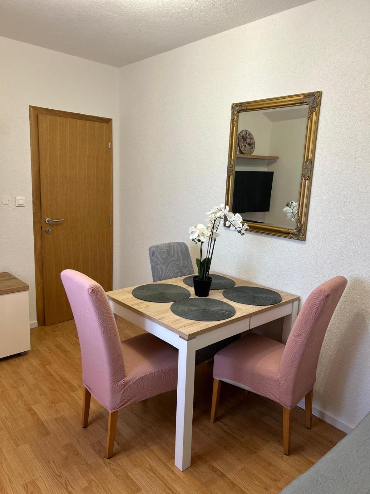 Apartment Lovre Topic Baska Voda Bagian luar foto